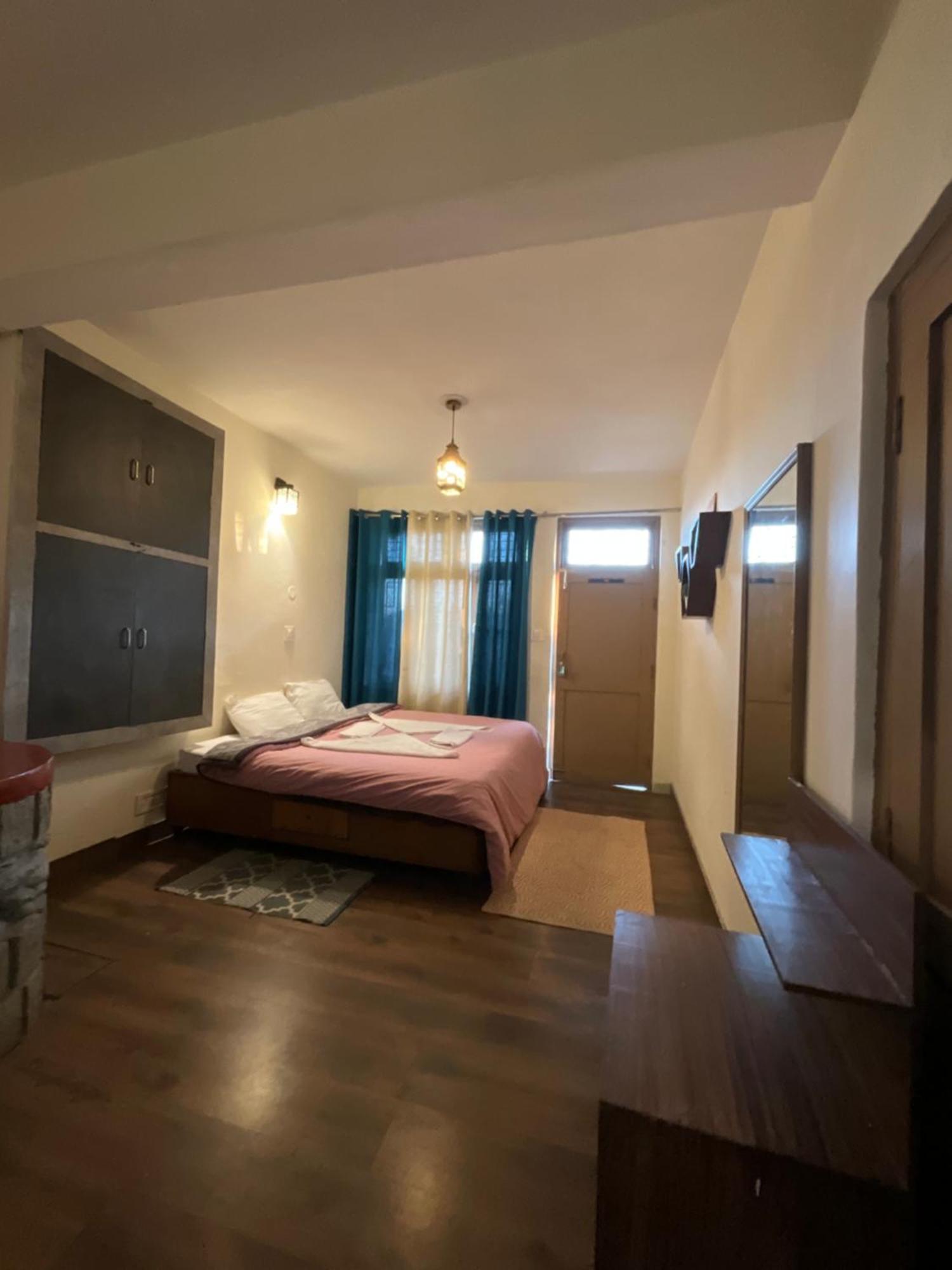 Utopia Hostels Dharamkot Mcleodganj Dharamshala Luaran gambar