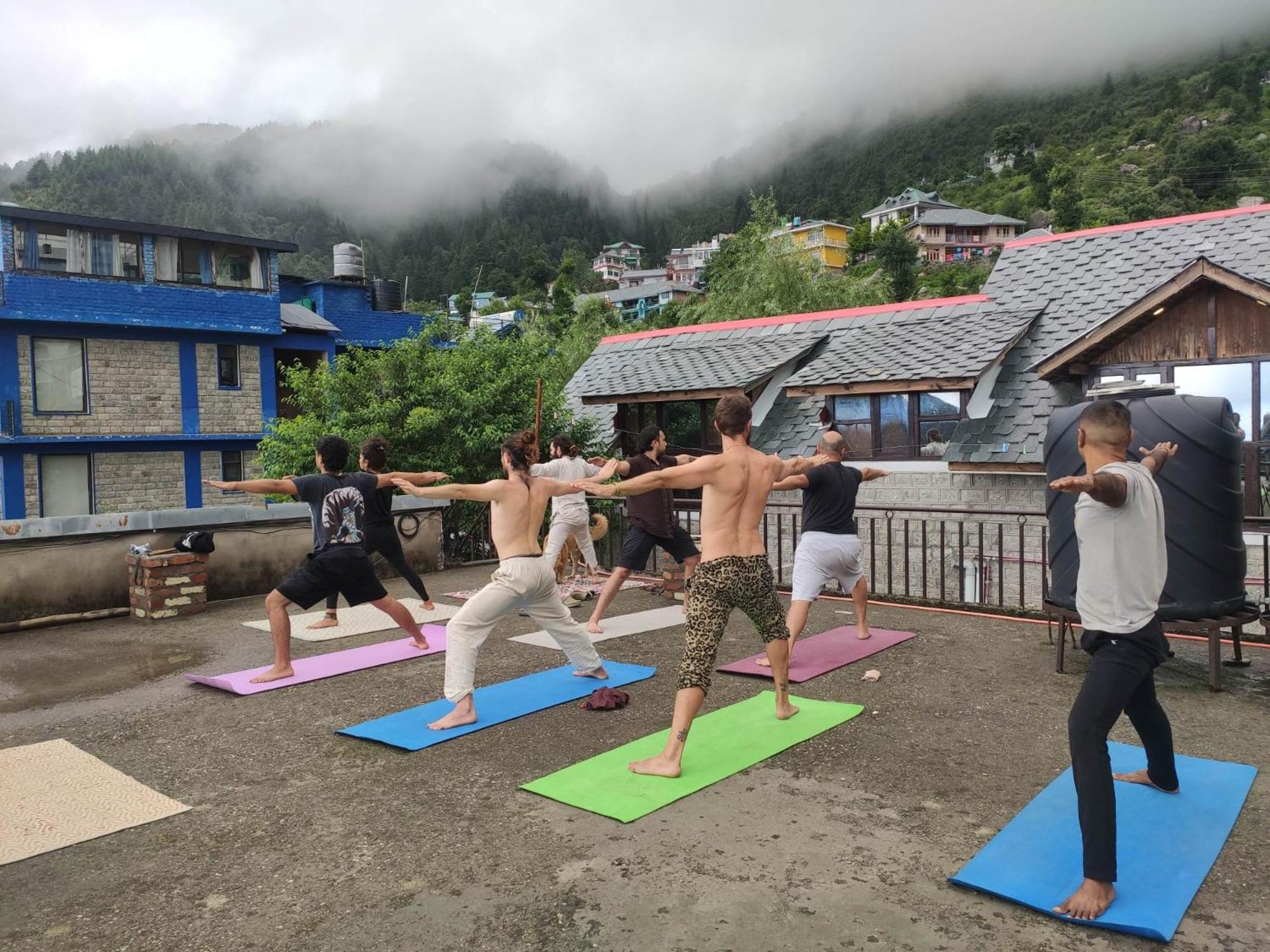 Utopia Hostels Dharamkot Mcleodganj Dharamshala Luaran gambar
