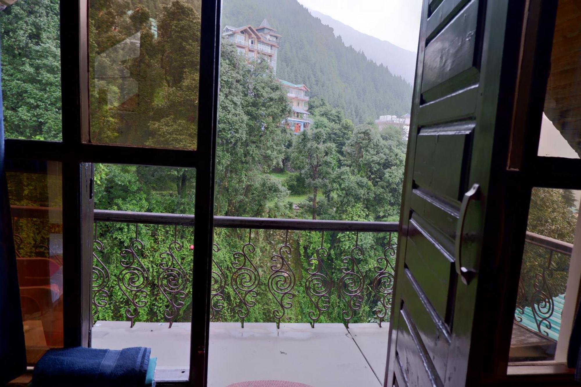 Utopia Hostels Dharamkot Mcleodganj Dharamshala Luaran gambar